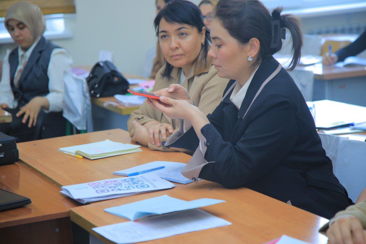 Talabalar bilan ochiq muloqot