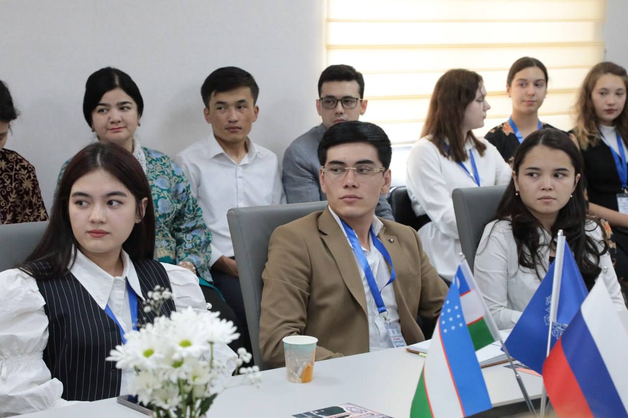 NamDPI talabalari “Есенинская осень” tadbirida ishtirok etdilar