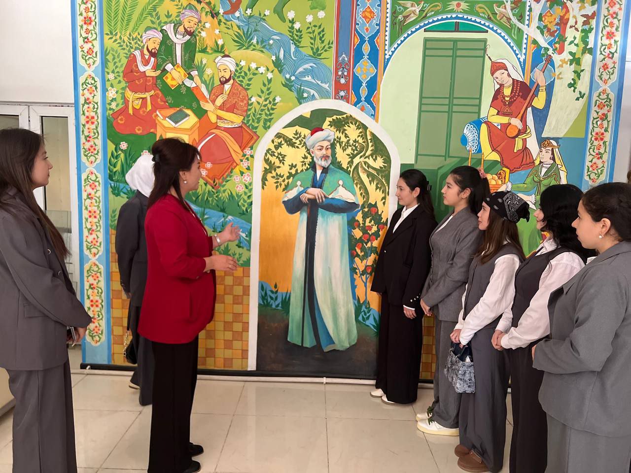 Talabalar tarix bilan yuzma-yuz