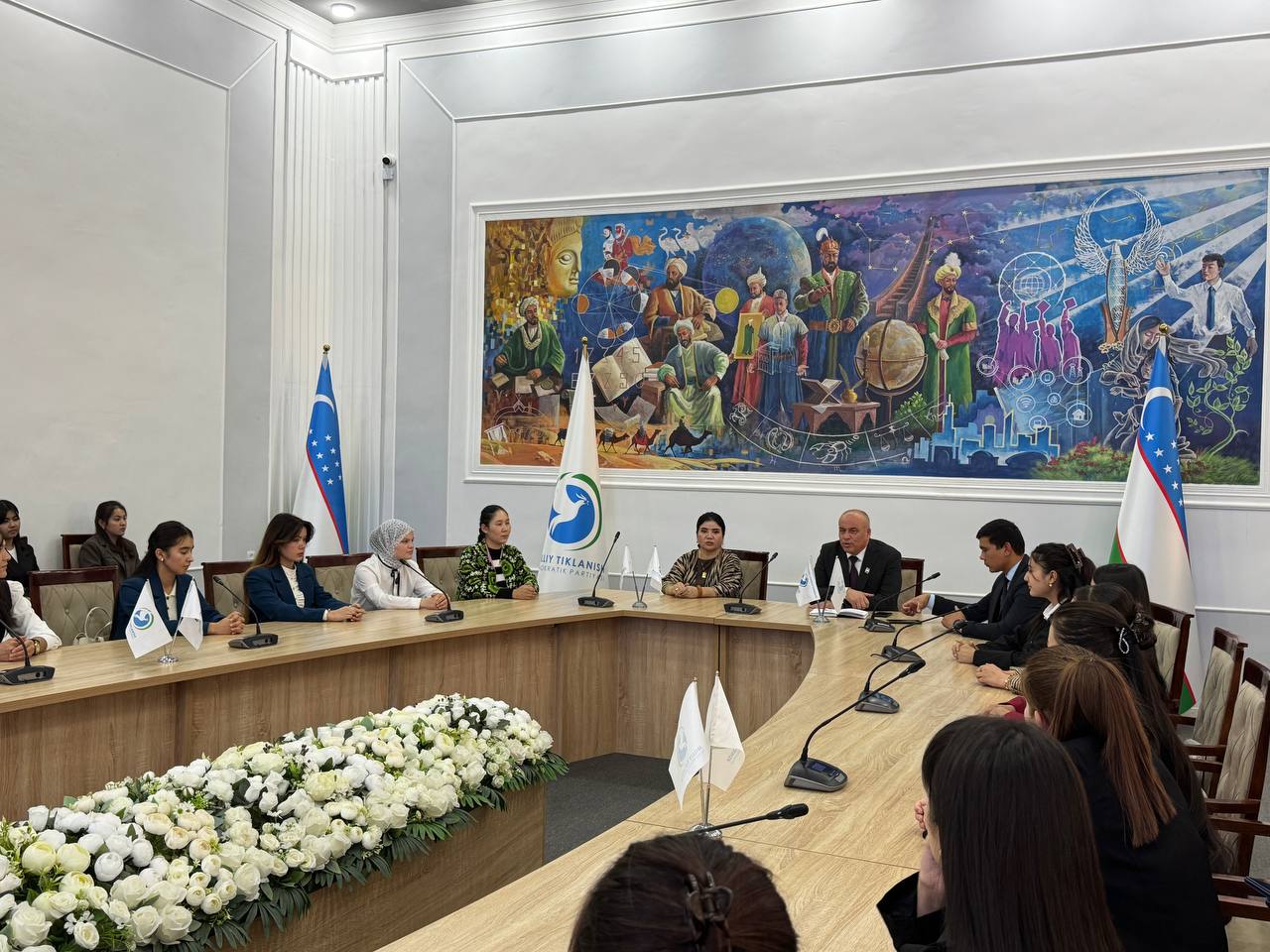 Namangan davlat pedagogika institutida "Deputat va yoshlar" uchrashuvi o'tkazildi