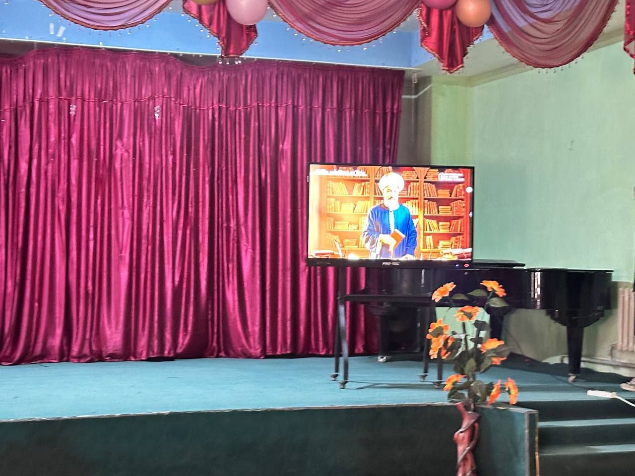 Namangan davlat pedagogika instituti akademik litseyida "Kelajak soati" darsi o'tkazildi