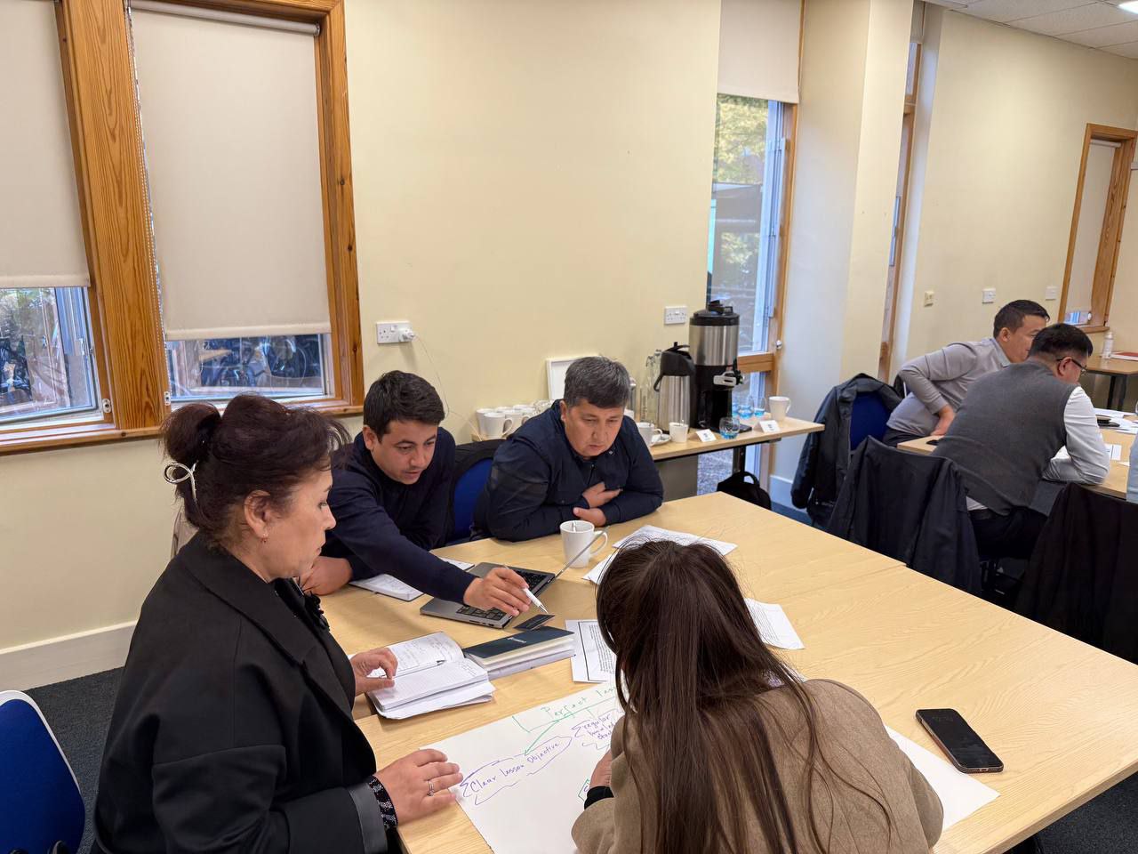 Dunyoga yoʻl: NamDPI professor-oʻqituvchilari Kembrij universitetida