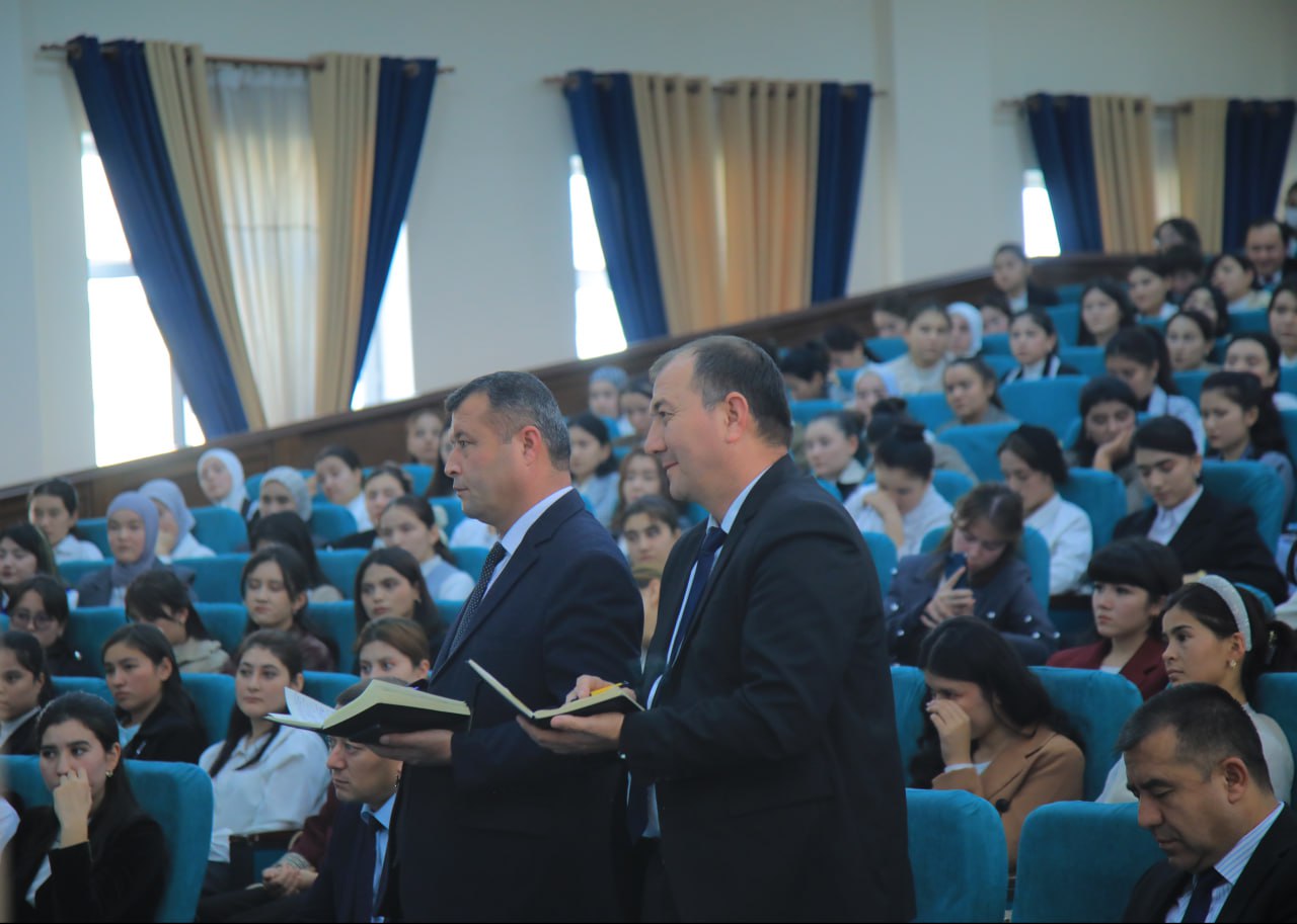 REKTOR VA YOSHLAR UCHRASHUVI