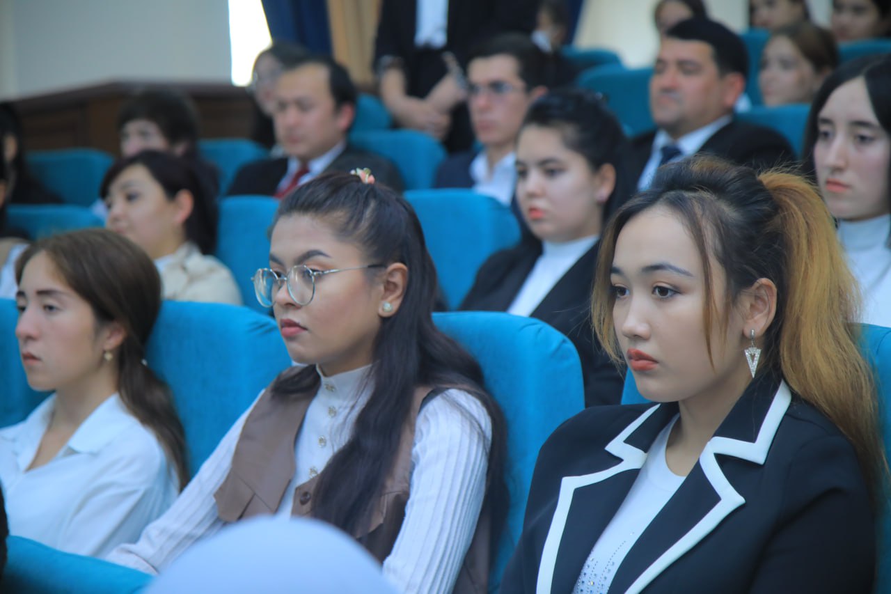 REKTOR VA YOSHLAR UCHRASHUVI