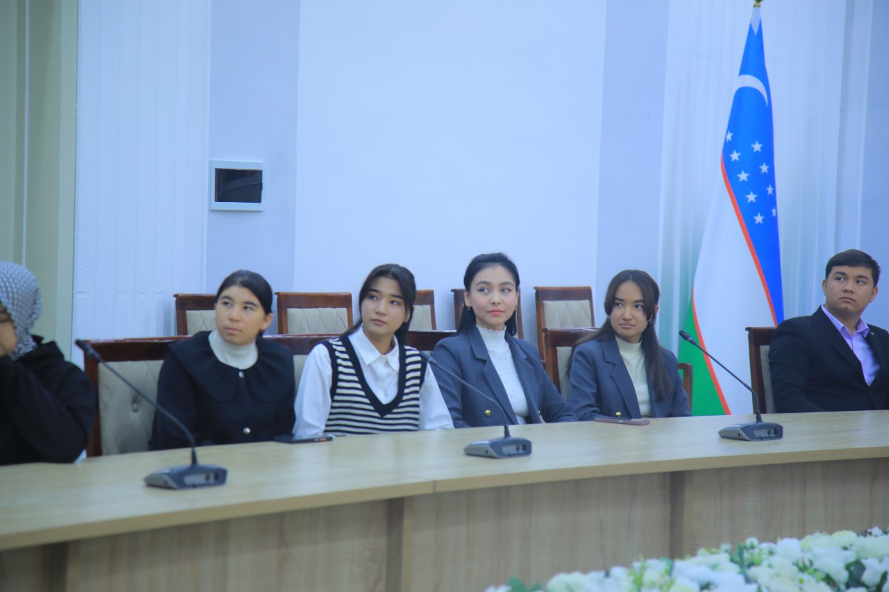 “Tarix va tarbiya” mavzusida ma’ruza o'tkazildi