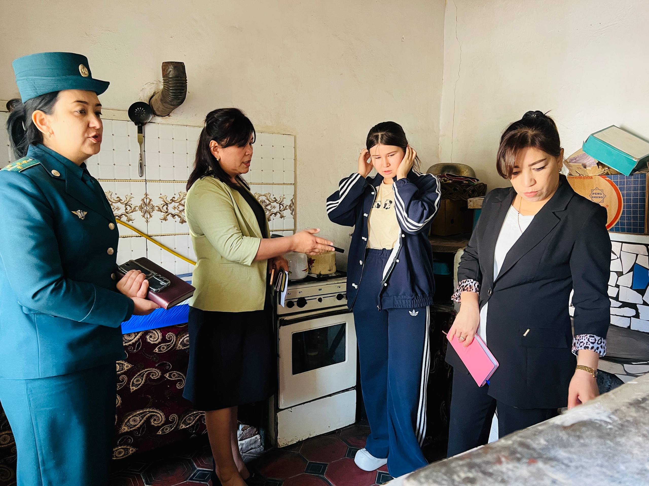 Talaba qizlar yashash sharoitlari o‘rganildi