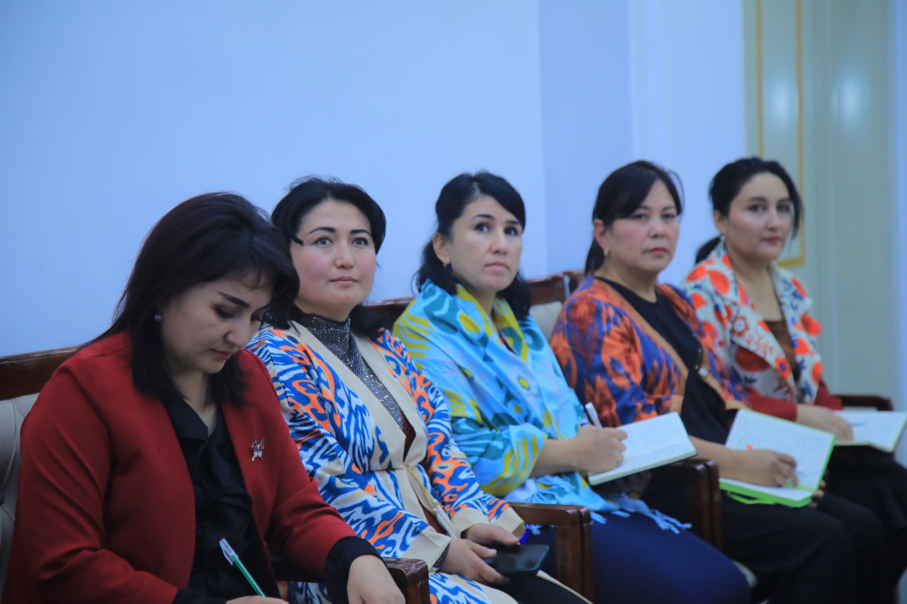 NamDPI rahbar va xodimlari hamda professor-oʻqituvchilari navbatdagi "Siyosiy-ma’rifat soati"da ishtirok etdi.