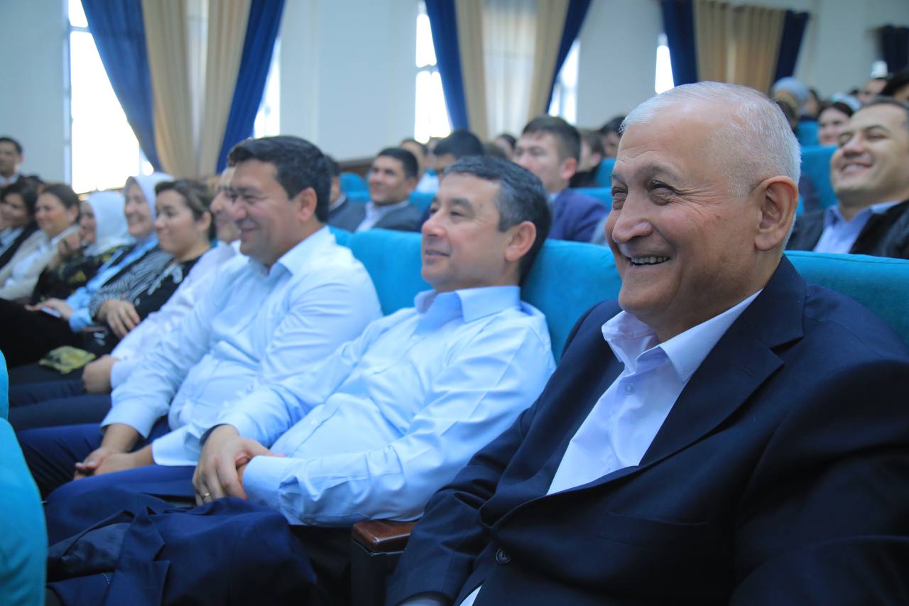 Iskandar Hamraqulov bilan quvonch va kulgu lahzalari