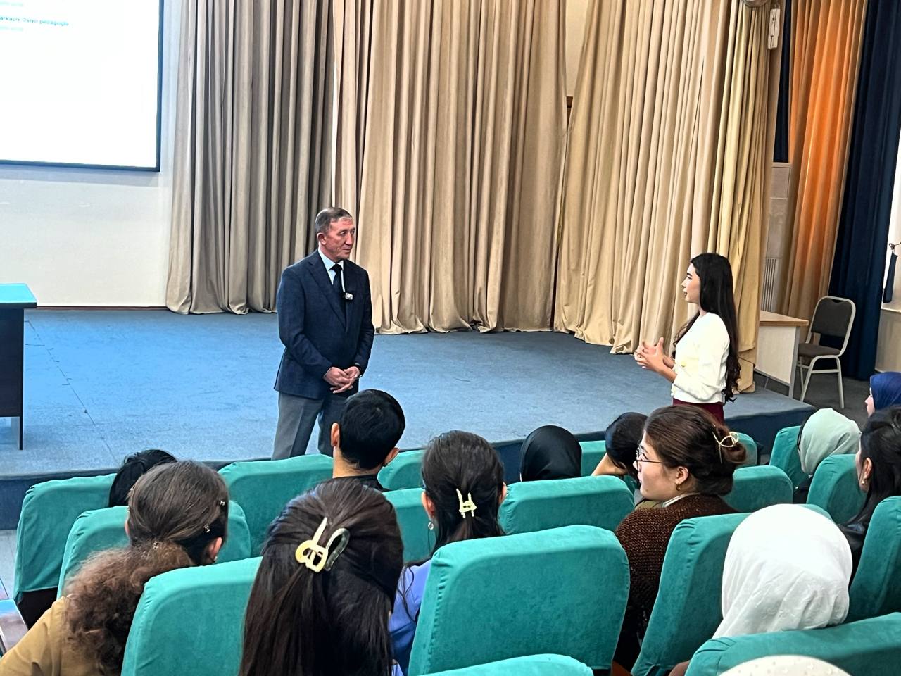 "KELAJAK SOATI" RUKNI OSTIDA "MA'RIFAT DARSI" O'TKAZILDI