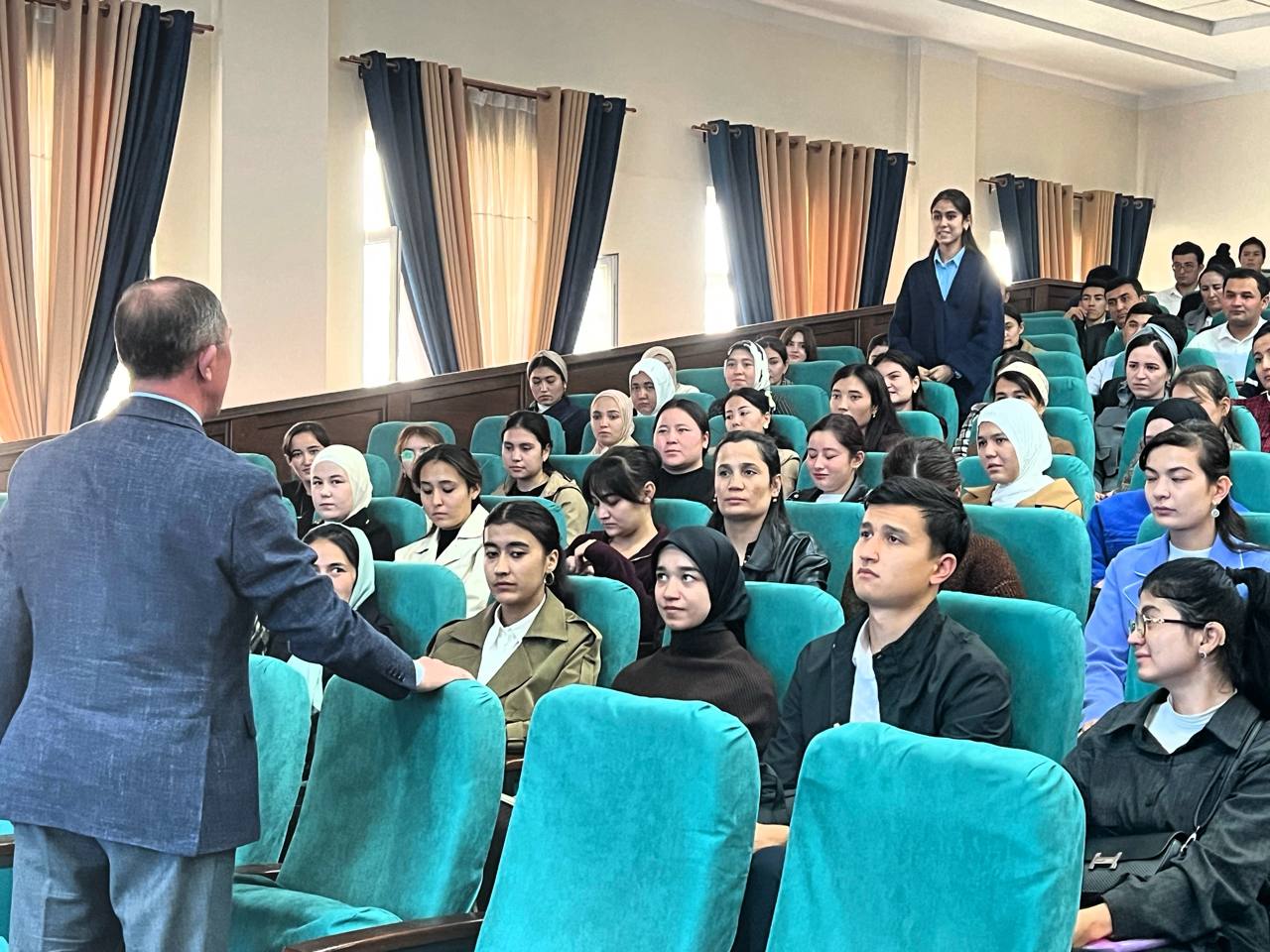 "KELAJAK SOATI" RUKNI OSTIDA "MA'RIFAT DARSI" O'TKAZILDI