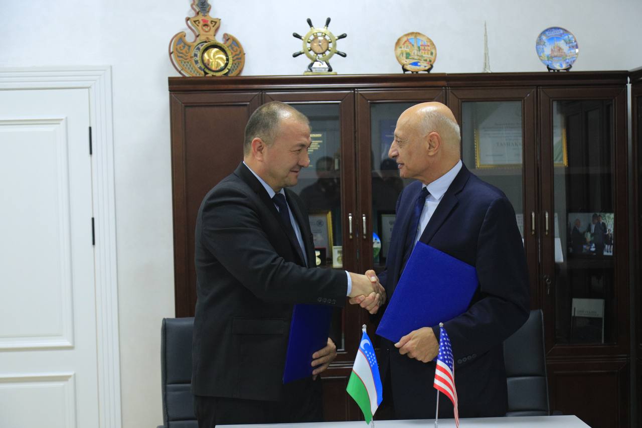 AQShlik olim Namangan davlat pedagogika instituti vakillari bilan uchrashdi