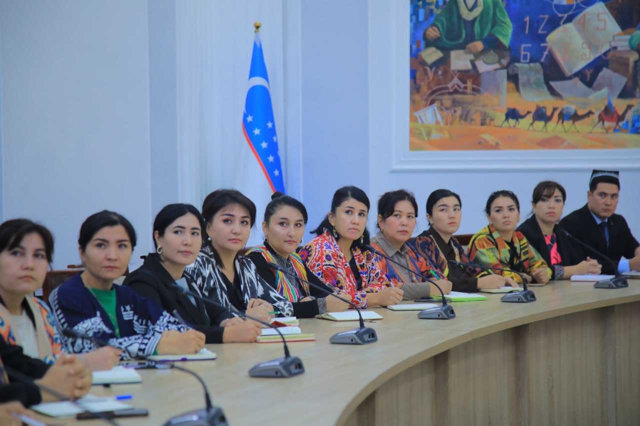 Namangan davlat pedagogika instituti rahbar va xodimlari hamda professor-oʻqituvchilari navbatdagi "Siyosiy-ma’rifat soati"da ishtirok etdi.