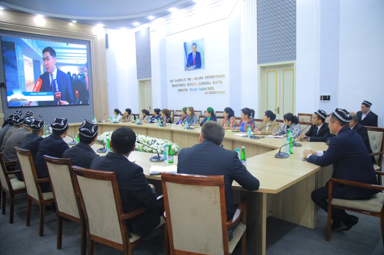 Namangan davlat pedagogika instituti rahbar va xodimlari hamda professor-oʻqituvchilari navbatdagi "Siyosiy-ma’rifat soati"da ishtirok etdi.