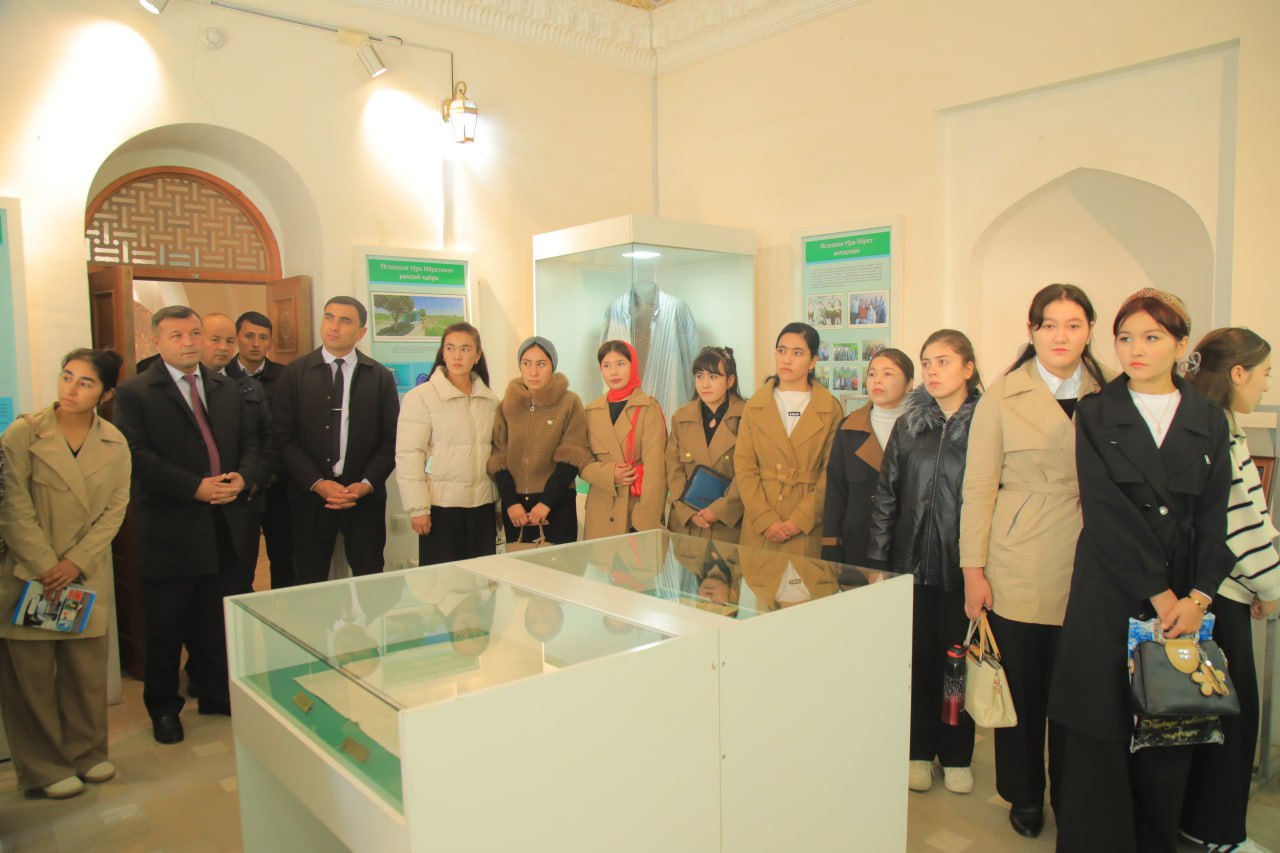 NamDPI talabalari Qatag'on qurbonlari muzeyida