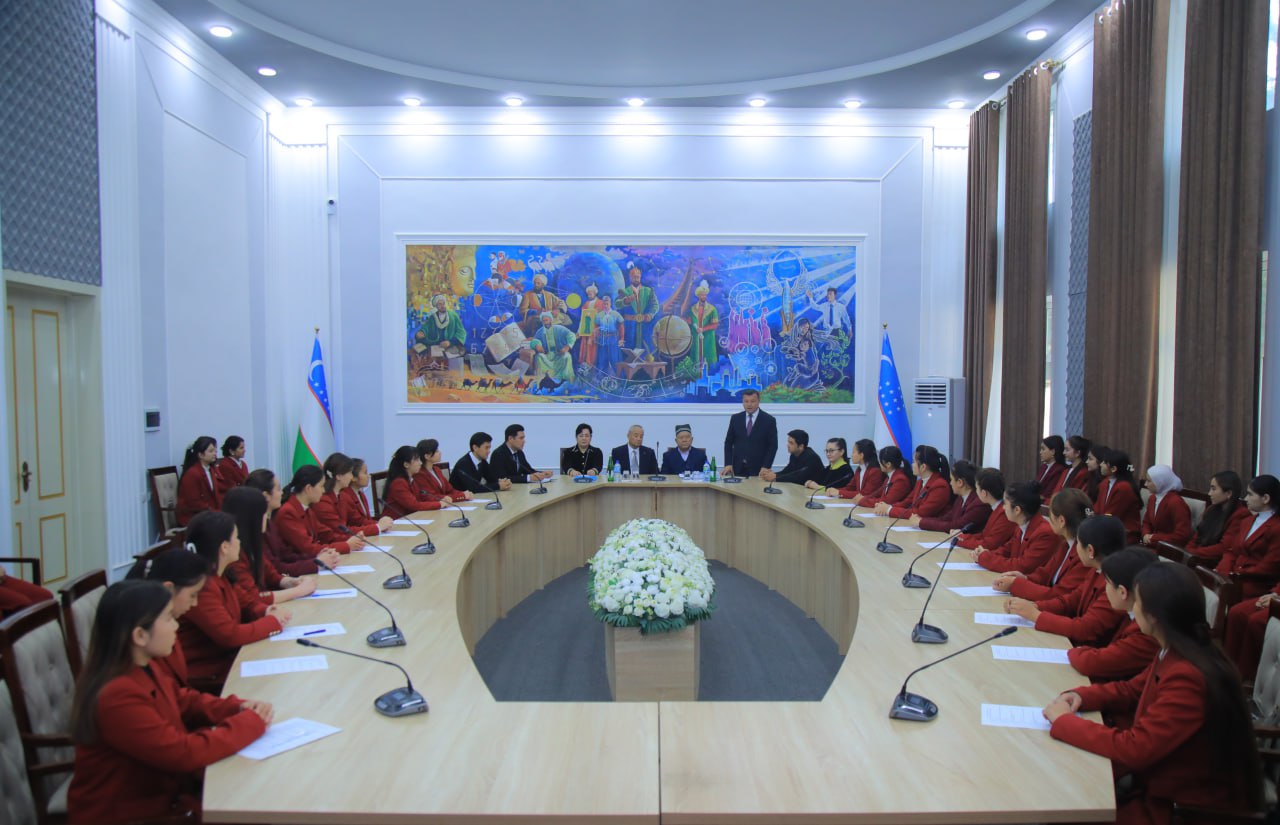 Ijodiy suhbat va ilhomli uchrashuv