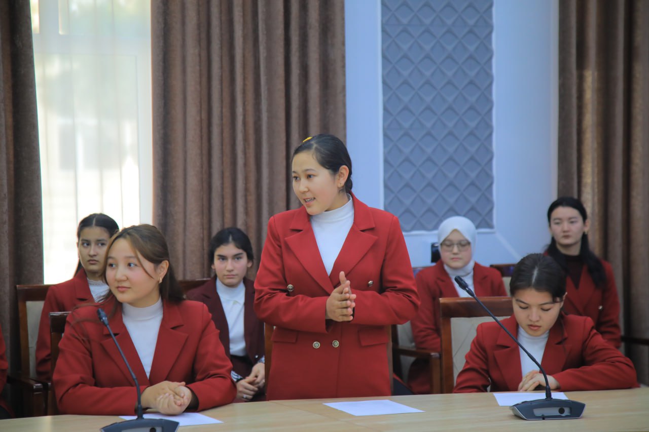 Ijodiy suhbat va ilhomli uchrashuv