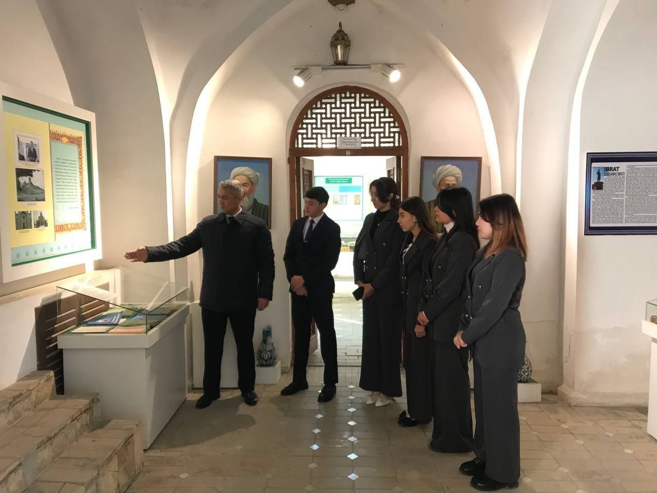 NamDPI talabalari Qatag'on qurbonlari muzeyida