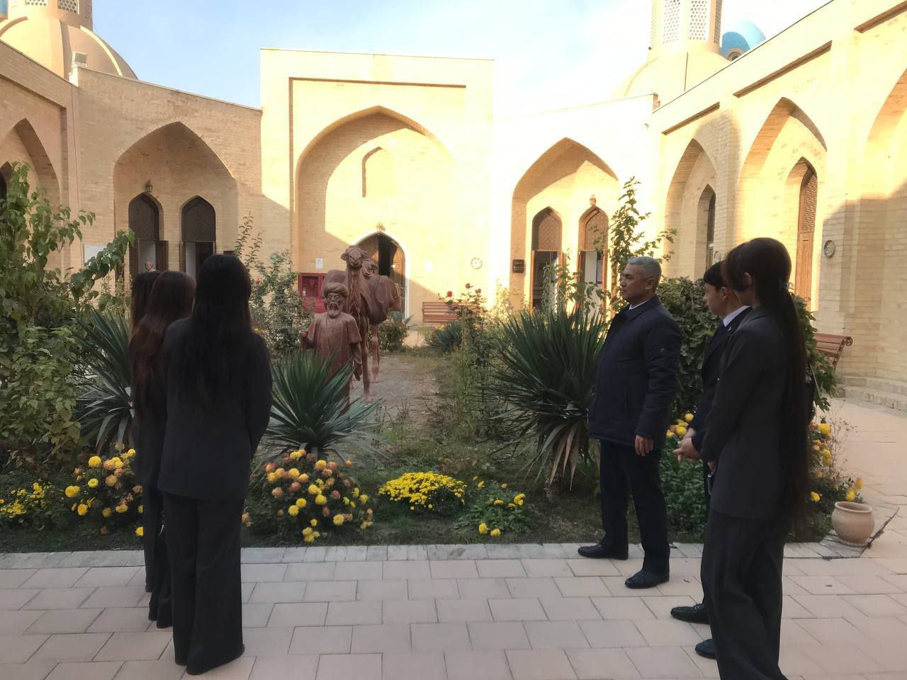 NamDPI talabalari Qatag'on qurbonlari muzeyida