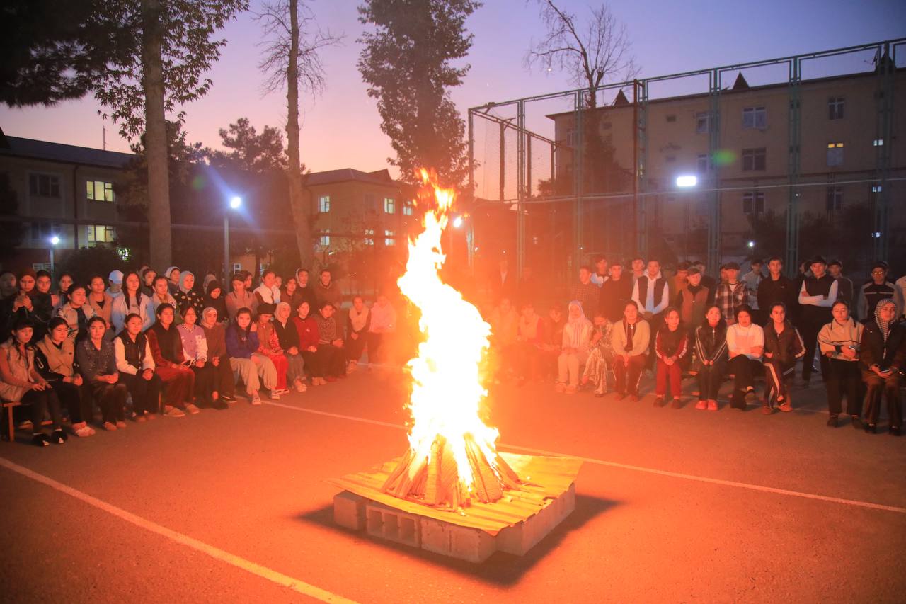 “Ma’rifat ulashib” – talabalar turar joyida!