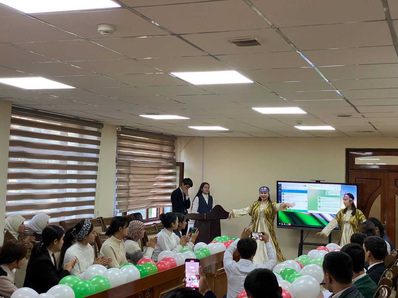 “Bir bayroq ostida birlashamiz” nomli ma’rifiy tadbir o‘tkazildi