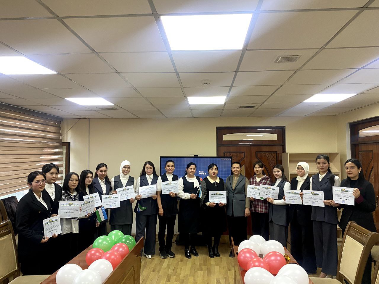 “Bir bayroq ostida birlashamiz” nomli ma’rifiy tadbir o‘tkazildi