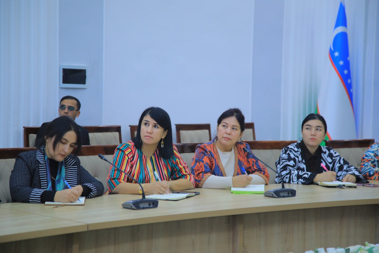 NamDPI rahbar va xodimlari hamda professor-oʻqituvchilari navbatdagi "Siyosiy-ma’rifat soati"da ishtirok etdi.