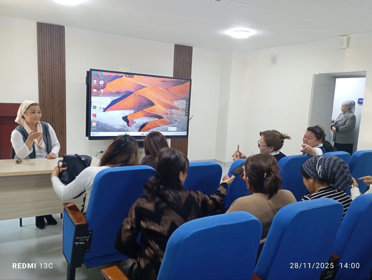 Axborotga yangicha nigoh: kutubxonachilar malakasi oshirildi