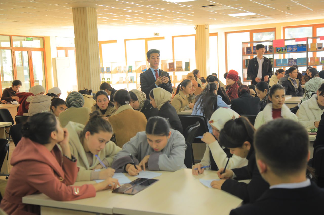 9-dekabr – "Xalqaro korrupsiyaga qarshi kurash" kuni munosabati bilan institut talabalari o’rtasida “Korrupsiyasiz kelajak sari” shiori ostida "Zakovat" intellektual turniri tashkil etildi.
