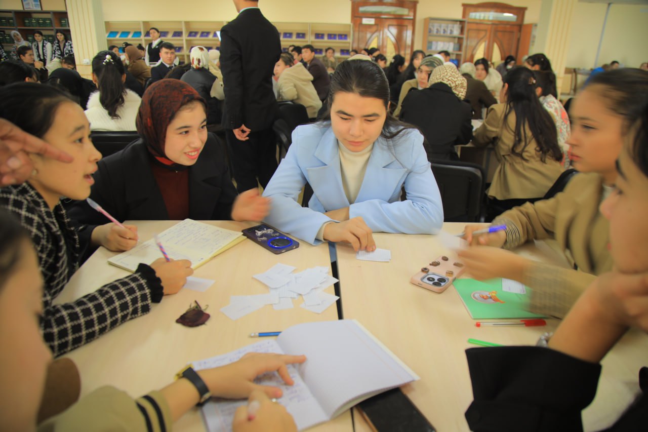 9-dekabr – "Xalqaro korrupsiyaga qarshi kurash" kuni munosabati bilan institut talabalari o’rtasida “Korrupsiyasiz kelajak sari” shiori ostida "Zakovat" intellektual turniri tashkil etildi.