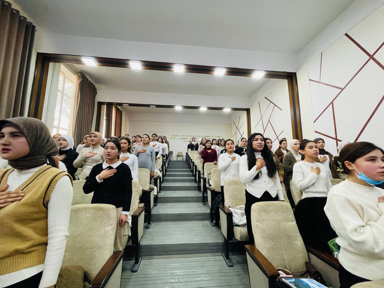 MADHIYA — VATANPARVARLIK VA BIRLIK TIMSOLI!