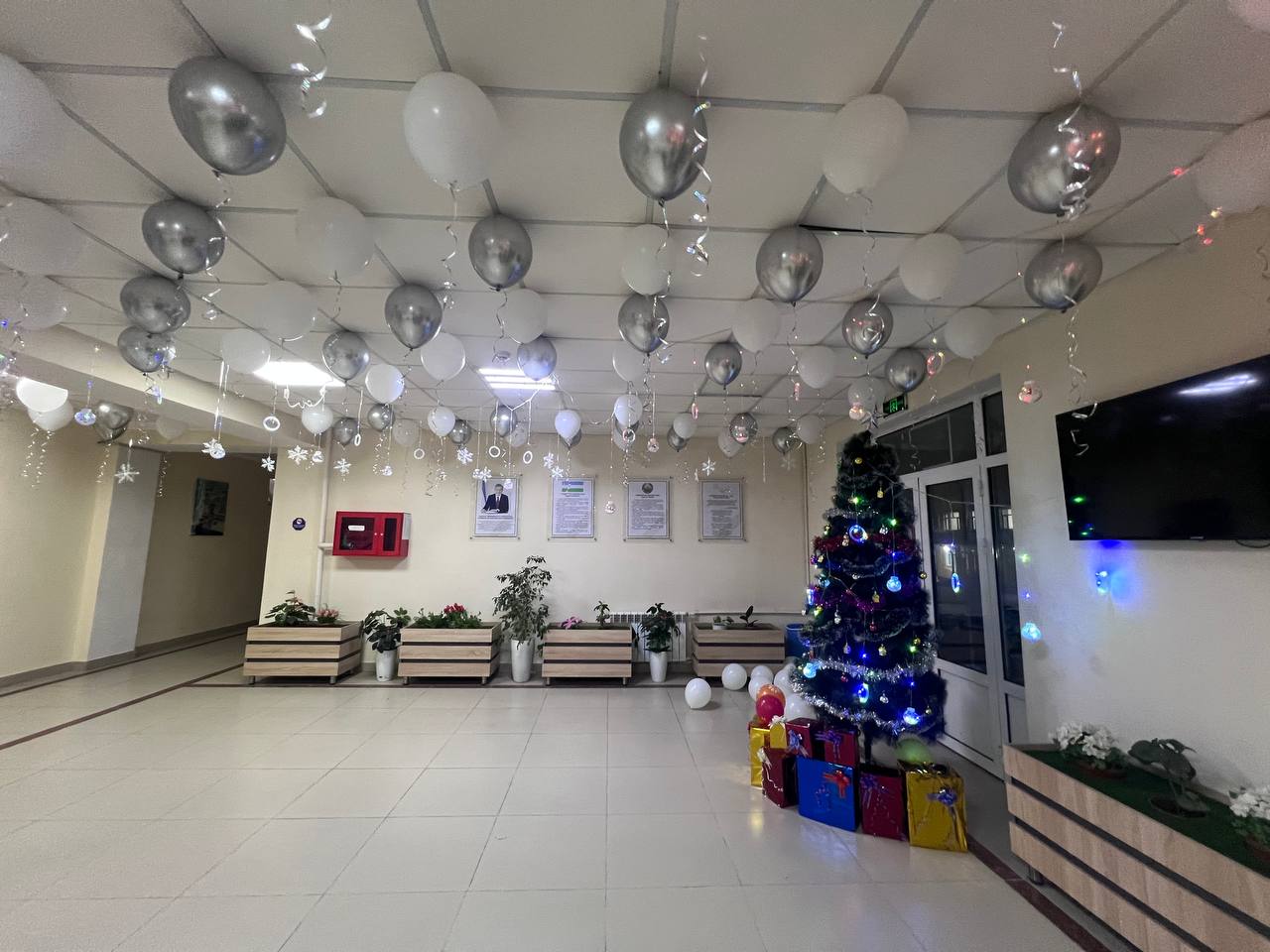 Namangan davlat pedagogika institutida Yangi yil shukuhi