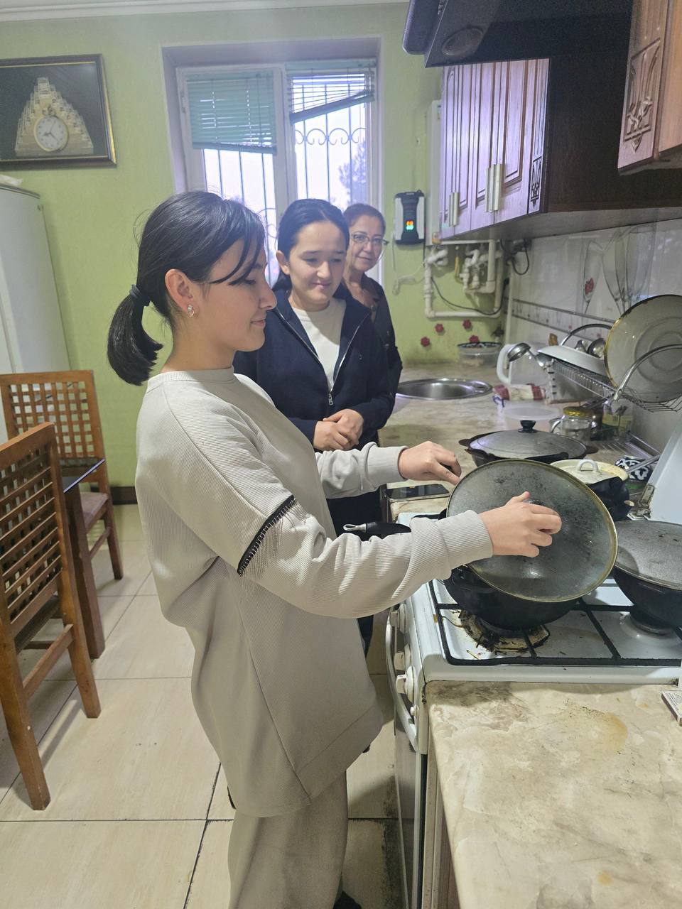 Talaba-qizlar yashash sharoitlari o‘rganildi