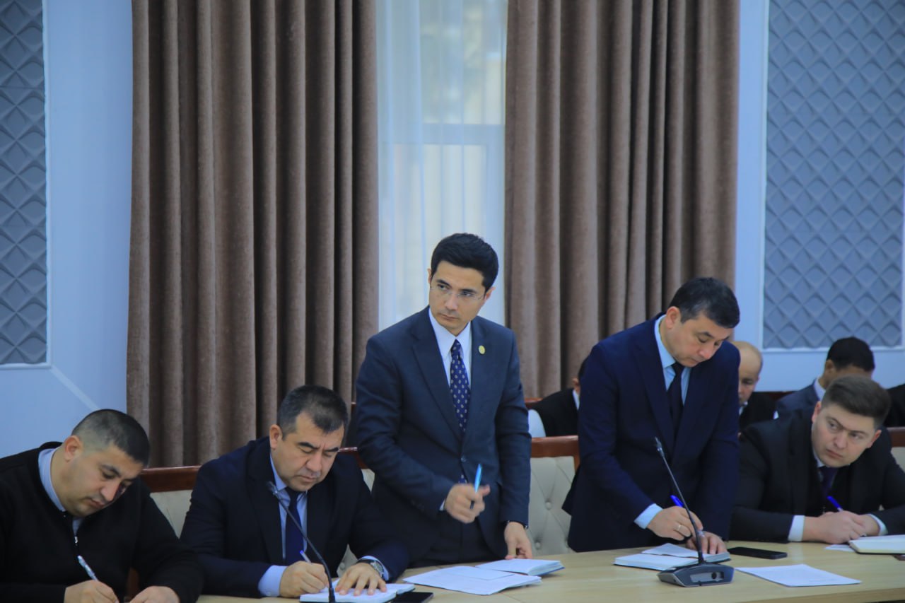 TALABALARNI QISHKI TA’TILGA KUZATISH VA TA’TIL DAVRIDAGI DOLZARB VAZIFALAR MUHOKAMA QILINDI