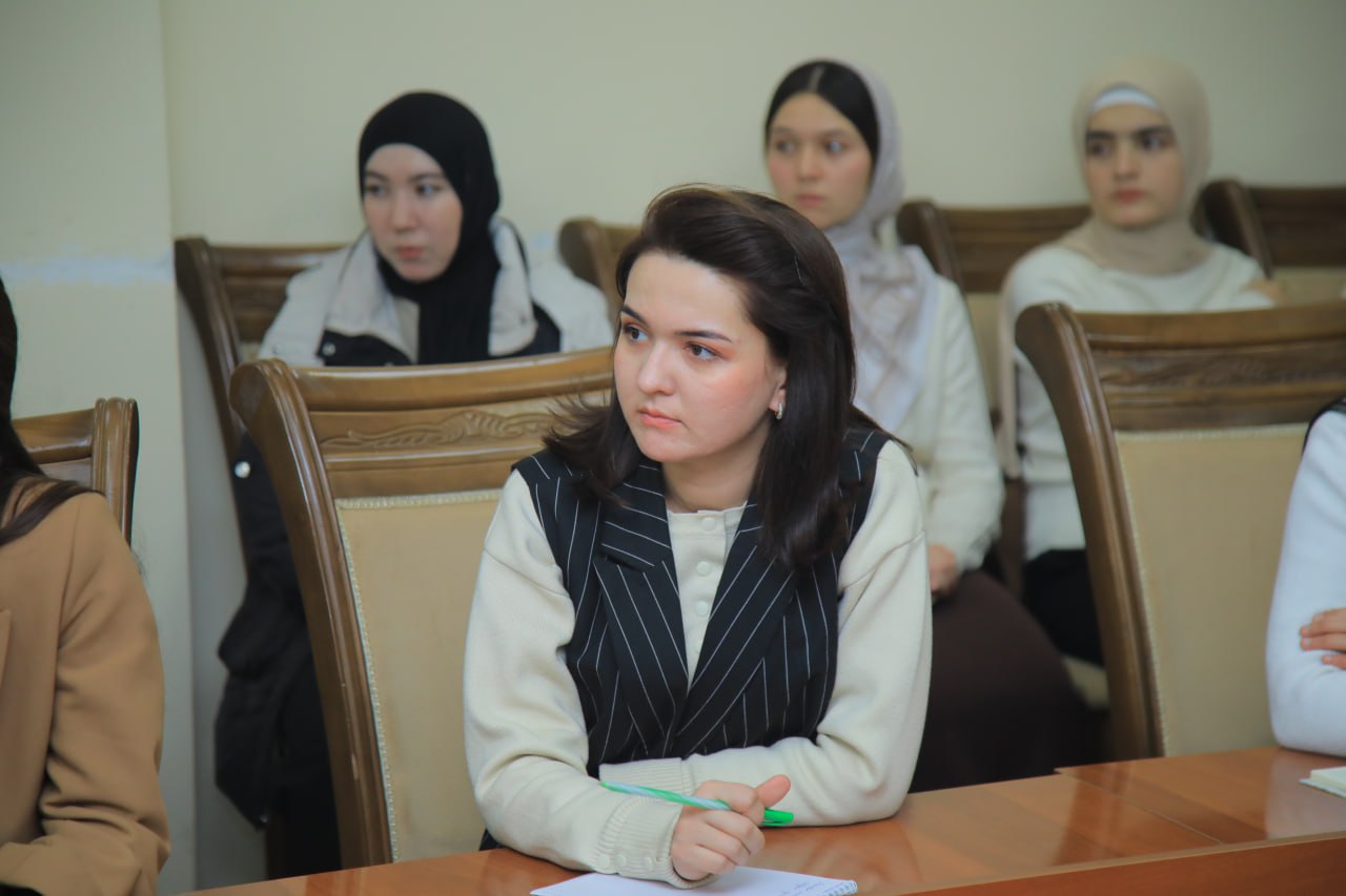 XALQARO DARAJADAGI PEDAGOGLARNI TAYYORLASH YO‘LIDAGI MUHIM QADAM