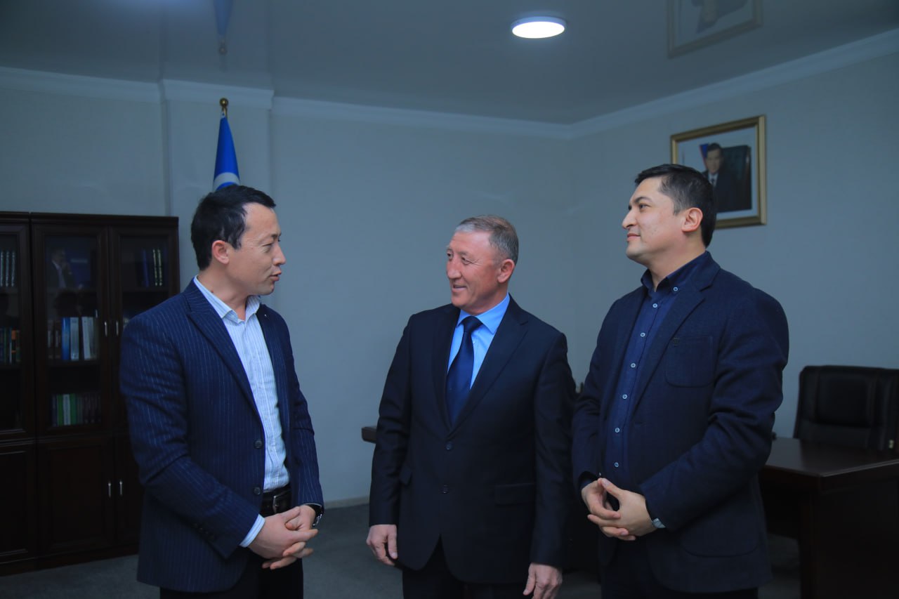 TA’LIM TARAQQIYOTI YO‘LIDAGI MUHIM MULOQOT