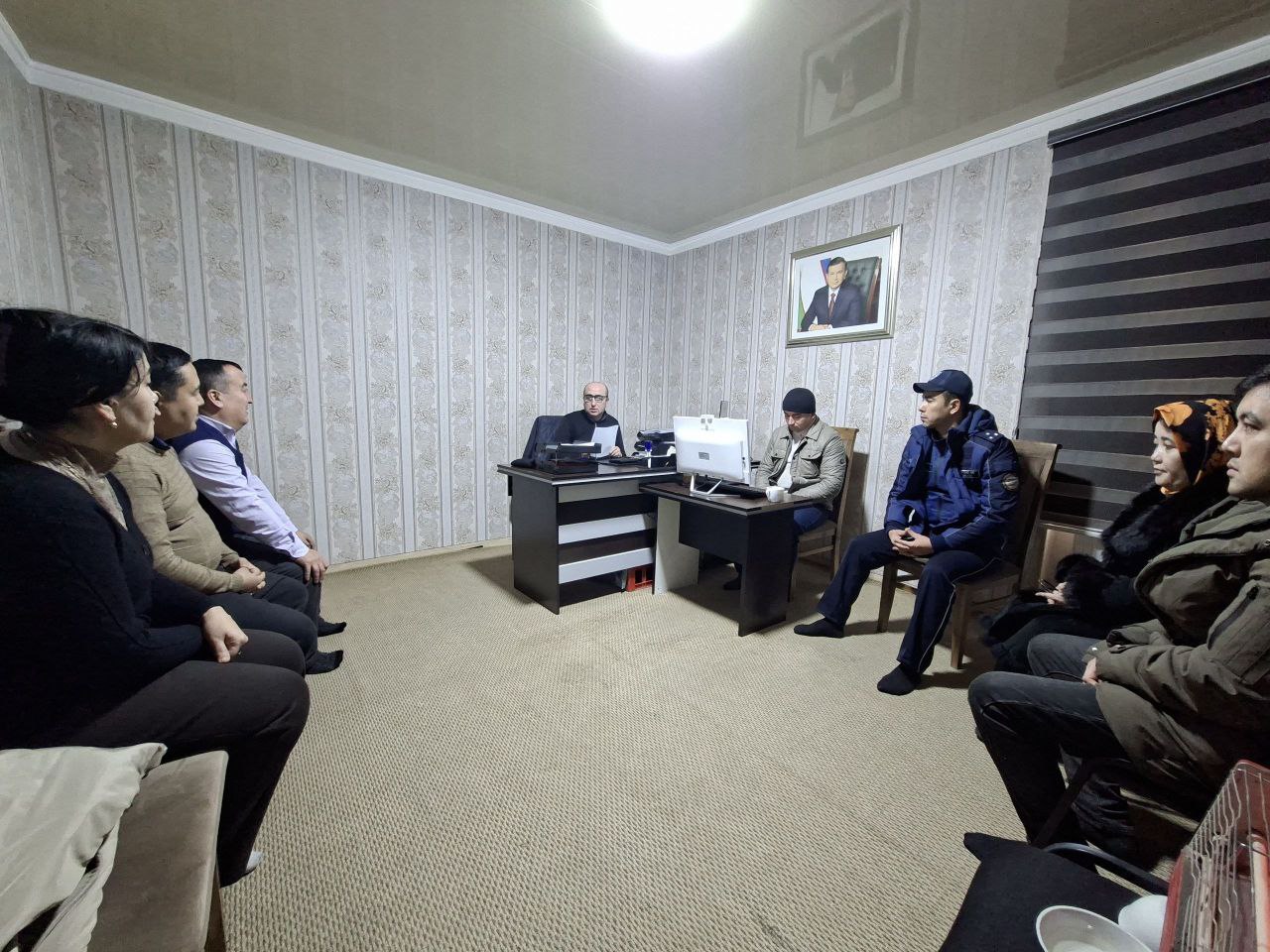 INSTITUT VAKILLARINING MAHALLAGA AMALIY TASHRIFLARI DAVOM ETMOQDA.