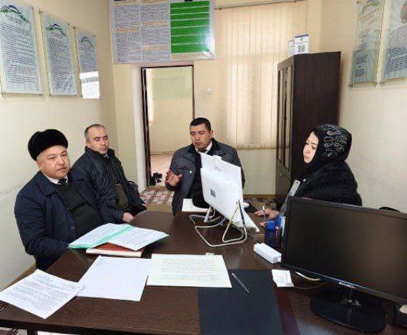 INSTITUT VAKILLARINING MAHALLAGA AMALIY TASHRIFI  DAVOM ETMOQDA.