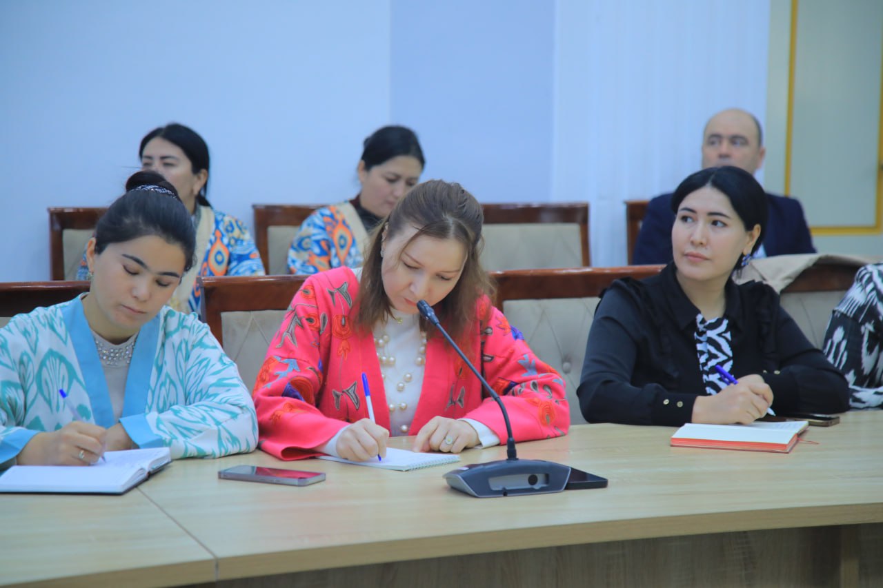 Namangan davlat pedagogika instituti rahbar va xodimlari hamda professor-oʻqituvchilari "Siyosiy-ma’rifat soati"ning navbatdagi sonida ishtirok etdi.