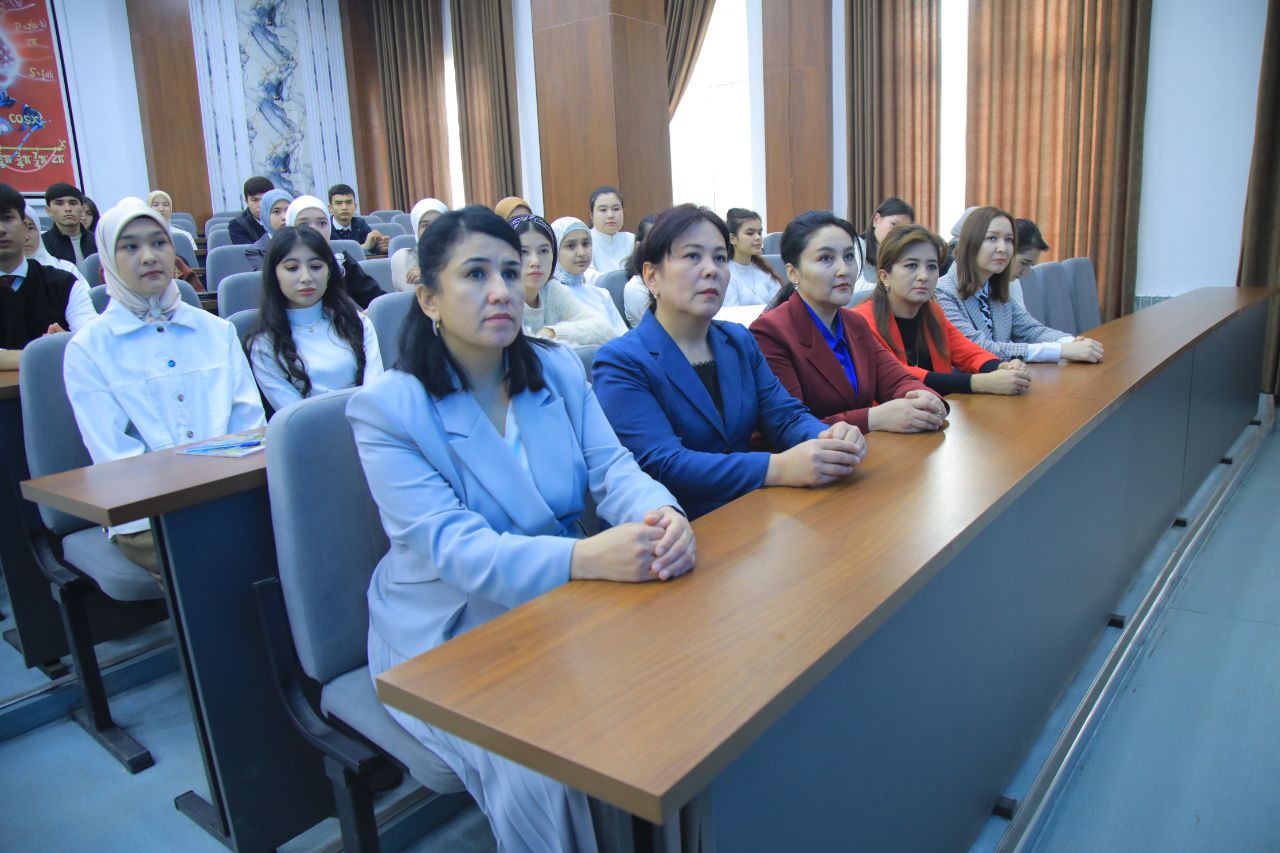 Ijtimoiy fanlar fakulteti tyutorlari tashabbusi bilan “ Yoshlar orasida jinoyatchilik va huquqbuzarlikni oldini olish” mavzusida davra suhbati o’tkazildi.