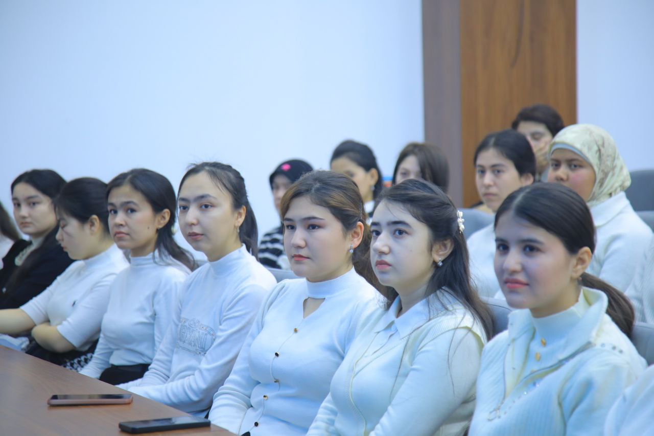 Ijtimoiy fanlar fakulteti tyutorlari tashabbusi bilan “ Yoshlar orasida jinoyatchilik va huquqbuzarlikni oldini olish” mavzusida davra suhbati o’tkazildi.