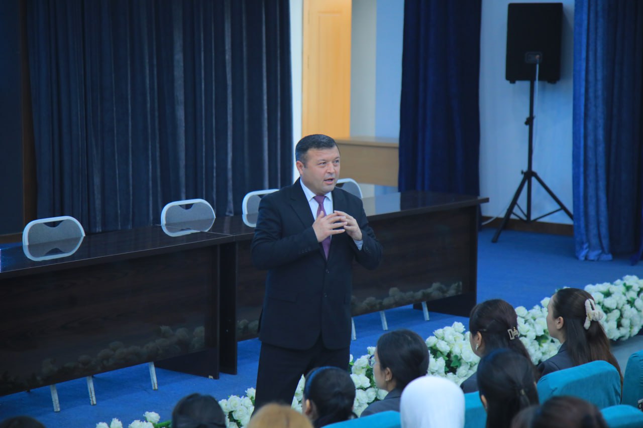 "KELAJAK SOATI" RUKNI OSTIDA "MA'RIFAT DARSI" O'TKAZILDI