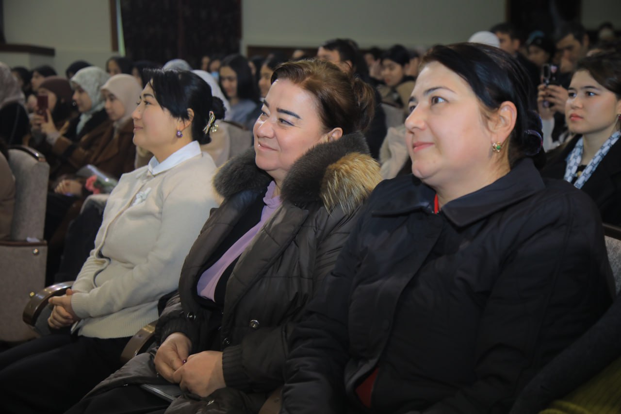 Muqimiy nomidagi akademik musiqali teatri vakillari Namangan drama teatr sahnasida!