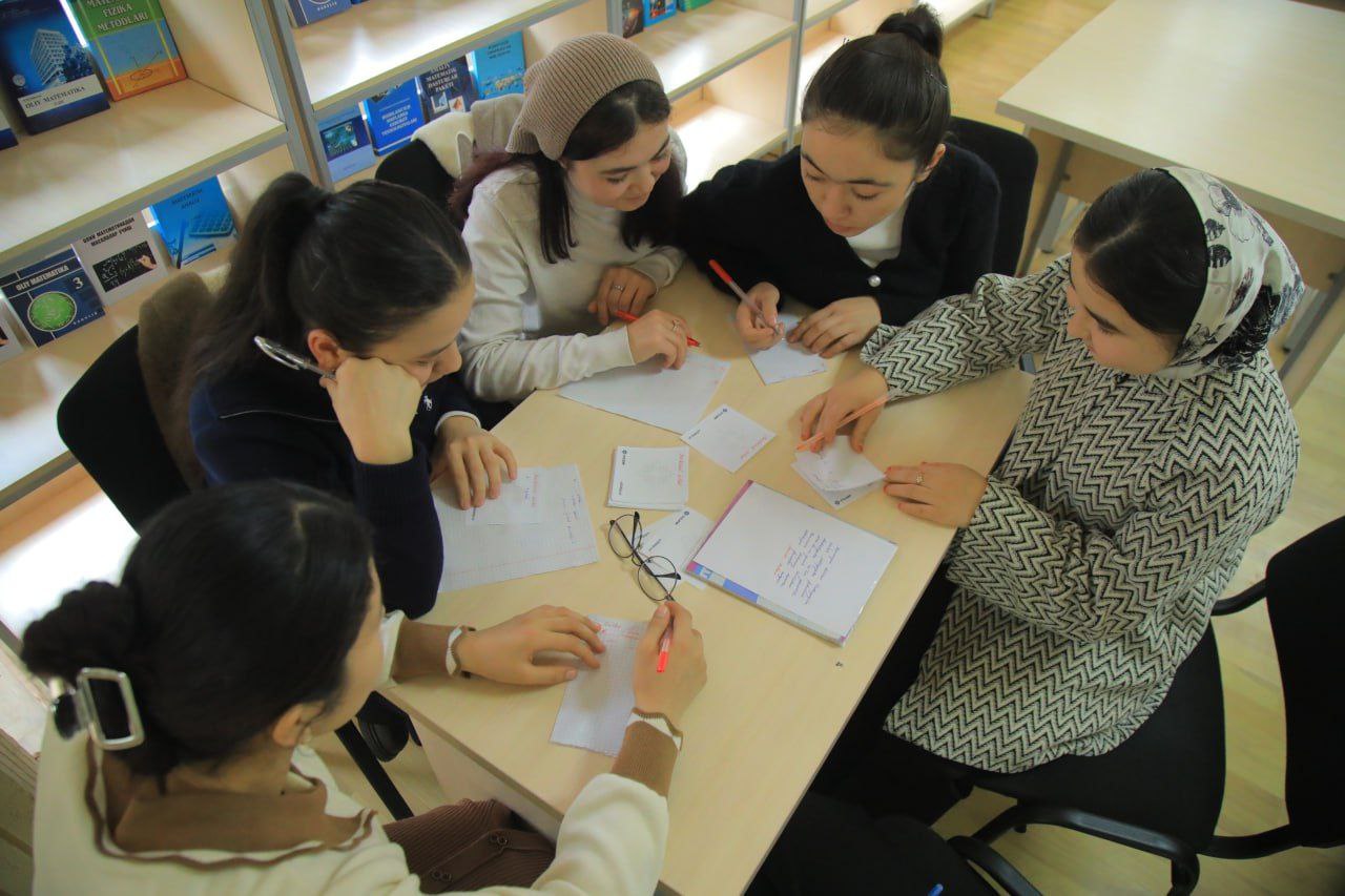 Allomalar tavalludiga bagʻishlangan "Zakovat" turniri tashkil etildi.