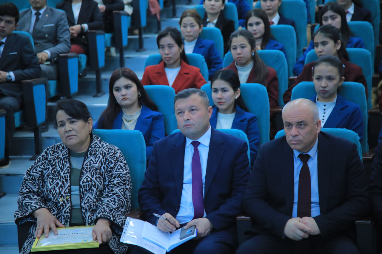YOSHLAR KUNI DOIRASIDA REKTOR VA YOSHLAR UCHRASHUVI O‘TKAZILDI
