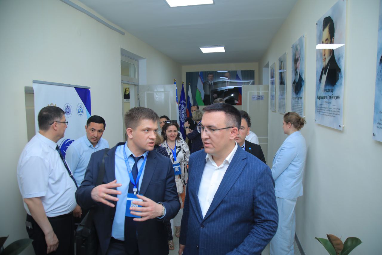 “Rus tili markazi” ochildi