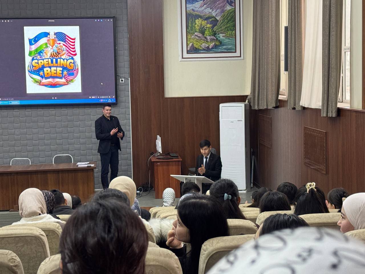 Namangan davlat pedagogika institutida Ijtimoiy fanlar fakulteti Xorijiy tillar kafedrasi 2-bosqich talabalari oʻrtasida ilk bor rasmiy "Spelling Bee" musobaqasi oʻtkazildi.