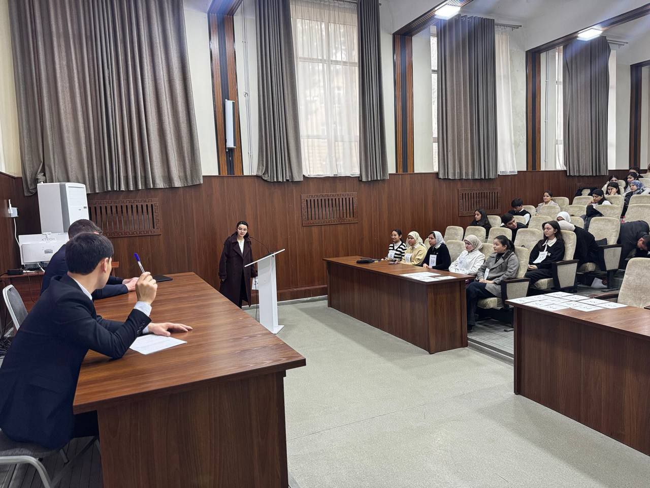 Namangan davlat pedagogika institutida Ijtimoiy fanlar fakulteti Xorijiy tillar kafedrasi 2-bosqich talabalari oʻrtasida ilk bor rasmiy "Spelling Bee" musobaqasi oʻtkazildi.