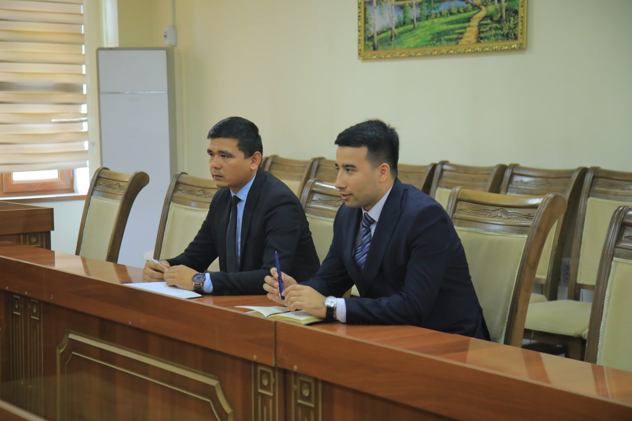 Namangan davlat pedagogika instituti talabalari ishtirokida institut Yoshlar akademiyasi lideri, fakultet liderlari hamda a'zolik uchun suhbat o'tkazildi.