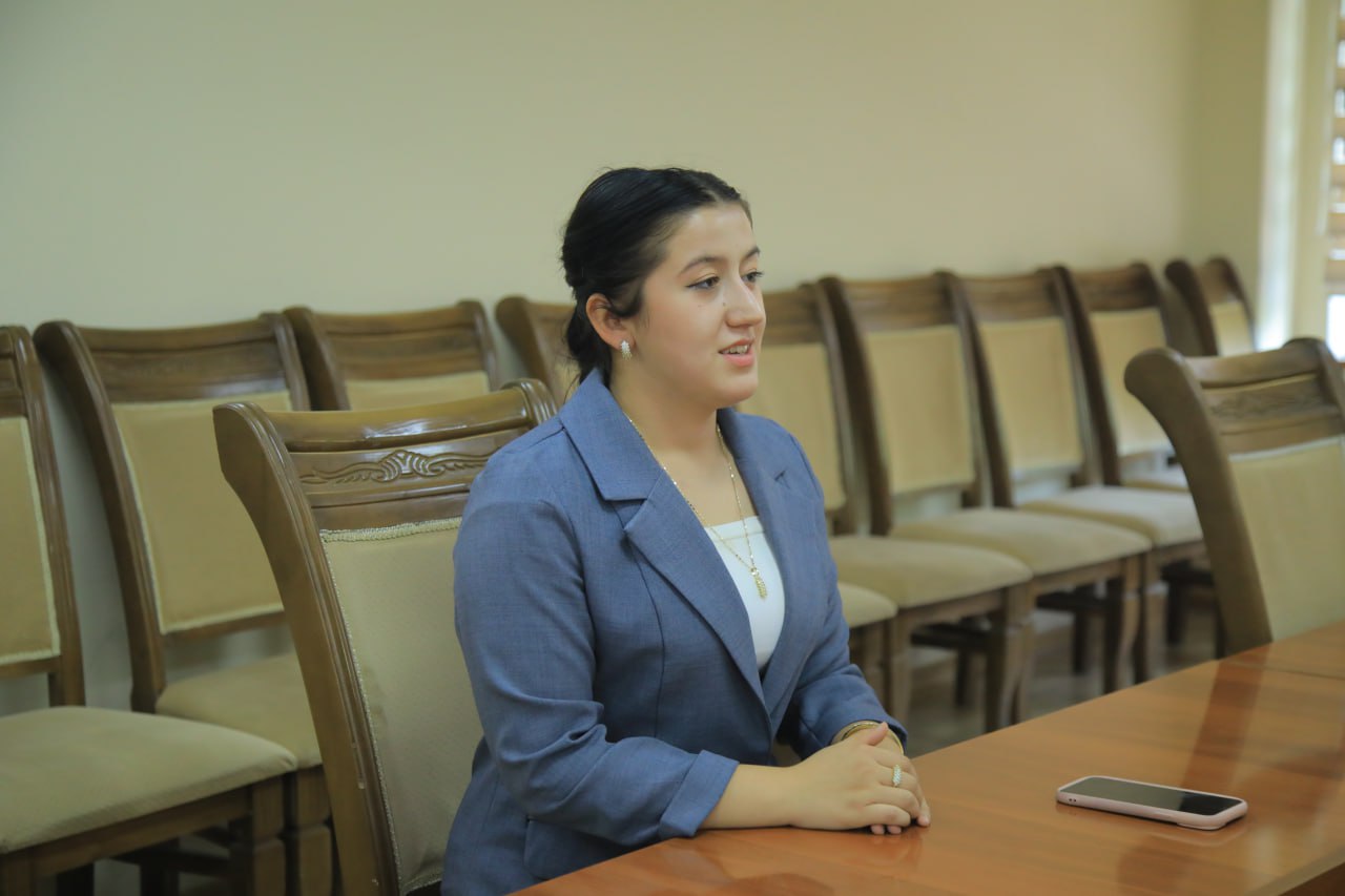 Namangan davlat pedagogika instituti talabalari ishtirokida institut Yoshlar akademiyasi lideri, fakultet liderlari hamda a'zolik uchun suhbat o'tkazildi.