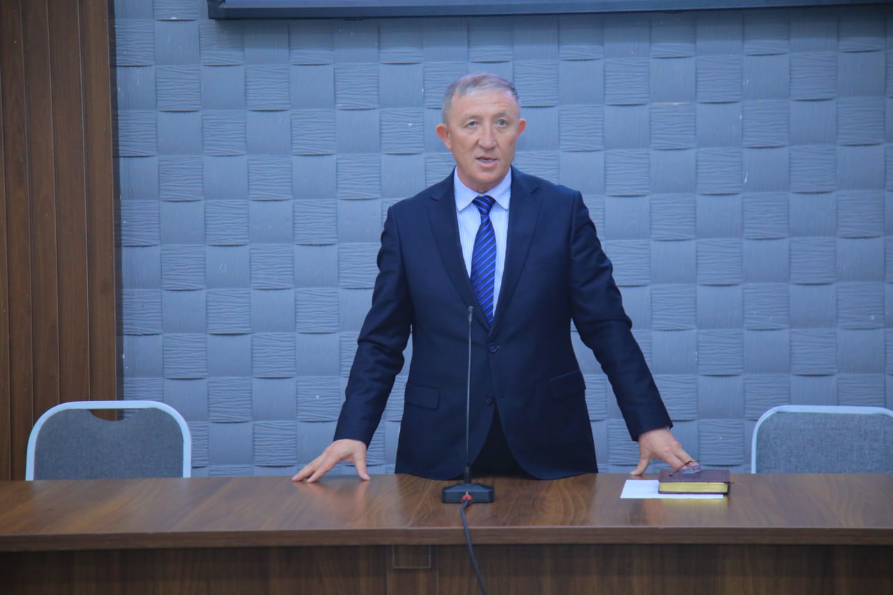 Rektor va bitiruvchi yoshlar uchrashuvi bo‘lib o‘tdi